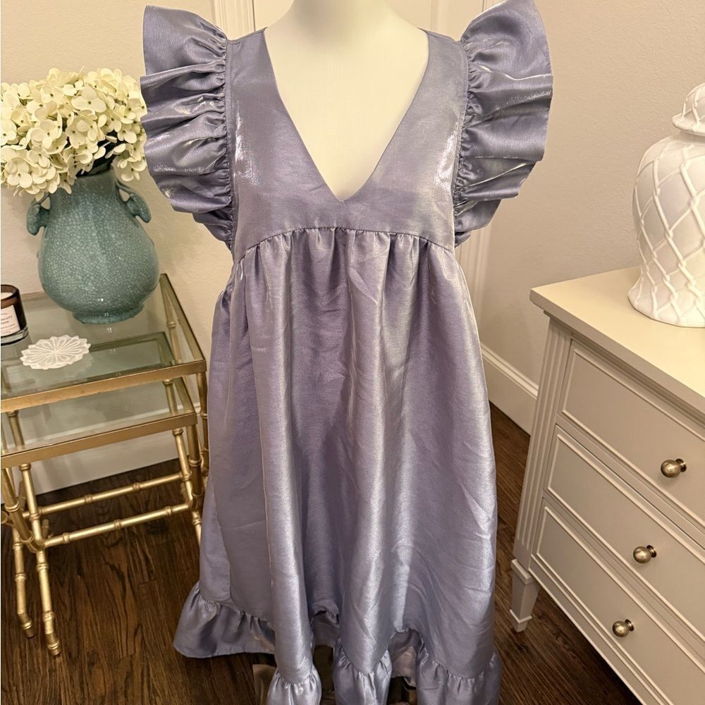 Dhruv Kapoor Metallic Lilac Dress
BB11 - Picture 6 of 10